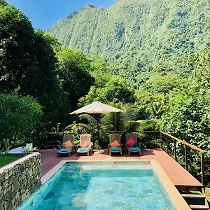 La Te Fetia Nui Moorea , Teavaro Polynésie française
